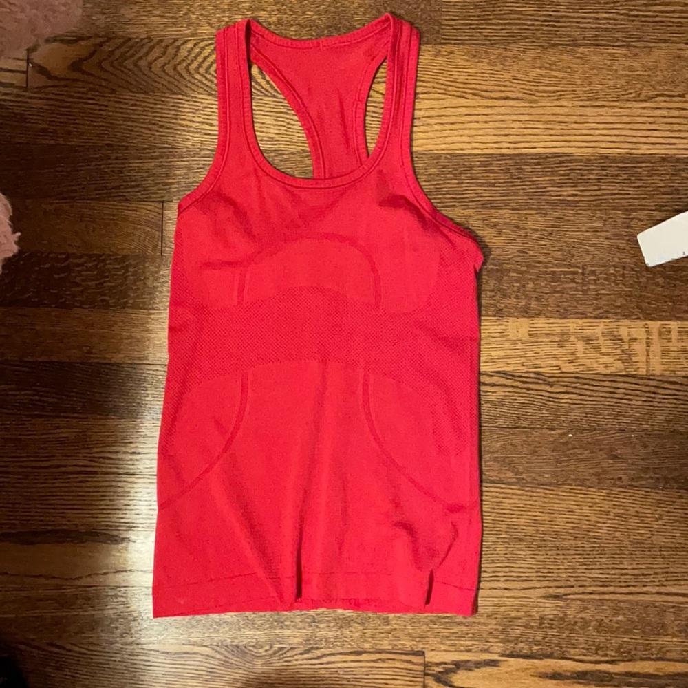 Red lulu swiftly tech